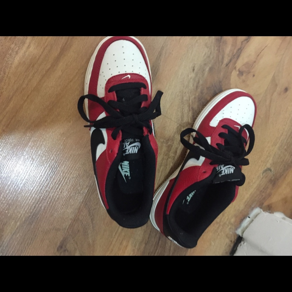 Red and Black Nike Air Sneakers never worn  no box